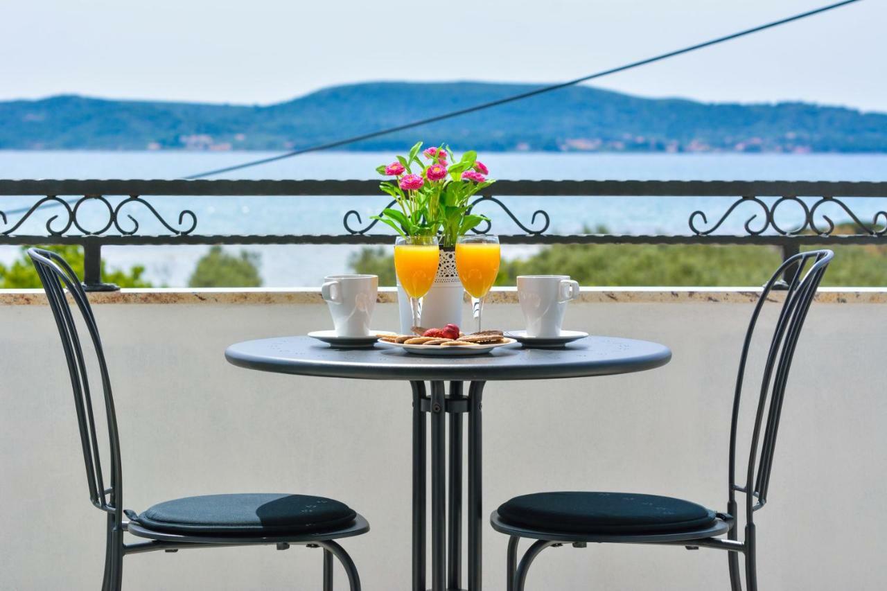 Apartments Feel Good Sukošan Esterno foto