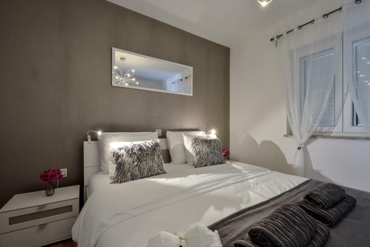 Apartments Feel Good Sukošan Esterno foto