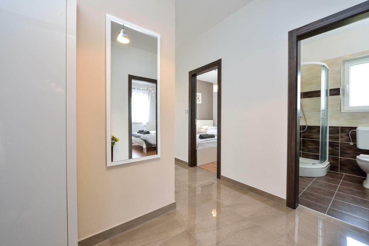 Apartments Feel Good Sukošan Esterno foto